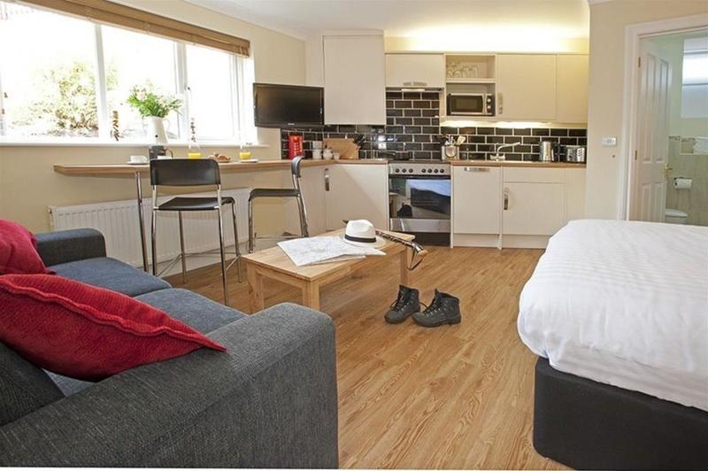 Peartree Serviced Apartments ساليزبري المظهر الخارجي الصورة