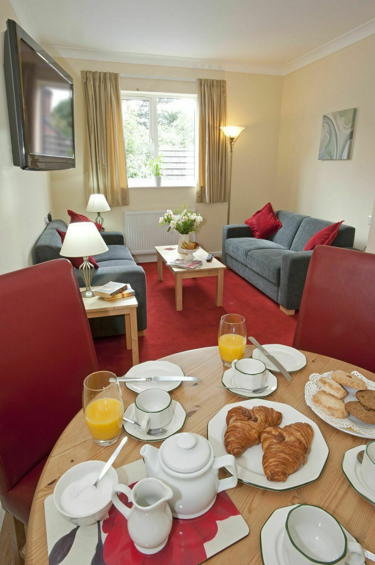 Peartree Serviced Apartments ساليزبري المظهر الخارجي الصورة