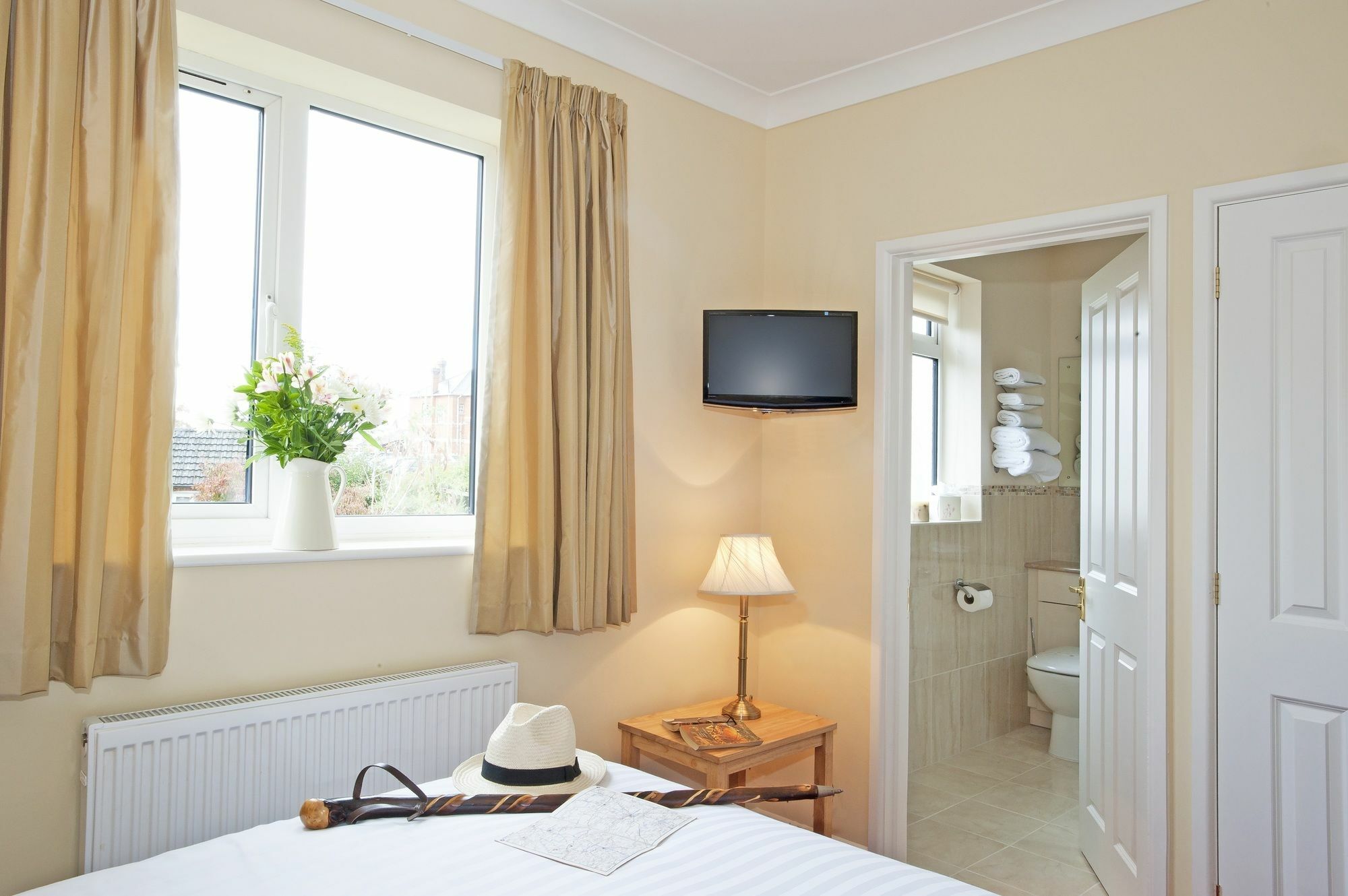 Peartree Serviced Apartments ساليزبري المظهر الخارجي الصورة